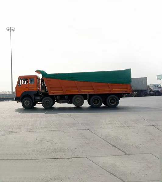 Indian transportation trucks service — Stock Photo, Image