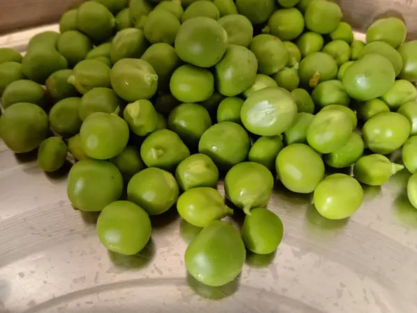 インド新鮮な甘い緑のエンドウ豆 — ストック写真