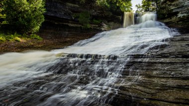 Whitefish Falls gülüyor