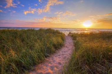 Bir yaz Sunset Beach yolu