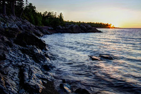 Caleta salvaje en el lago Superior — Foto de Stock