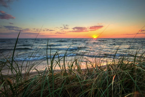 Tranquil Sunset Beach Фон — стоковое фото