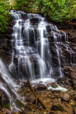 Kuzey Carolina şelale. Doğal Soco Maggie Valley, North Carolina dikey yönde düşüyor..