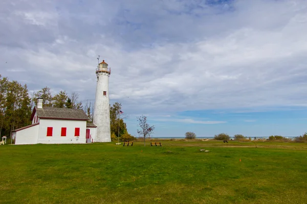 Sturgeon Point Lighthouse Sturgeon Point Lighthouse Costa Lago Huron Península — Fotografia de Stock