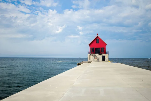 Red Lighthouse Copy Space Glen Haven Lighthouse Coast Lake Michigan — Stock Photo, Image