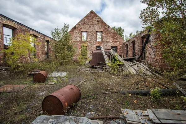 Zewnątrz Opuszczonego Kompleksu Przemysłowego Zewnątrz Opuszczonego Budynku Narodowym Parku Historycznym — Zdjęcie stockowe