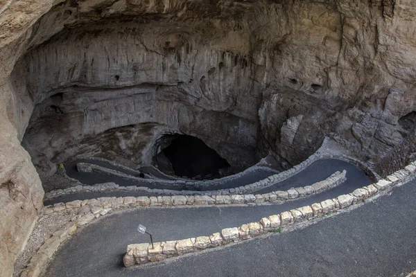 Wejście Parku Narodowego Carlsbad Caverns Nowym Meksyku Strome Wejście Parku — Zdjęcie stockowe