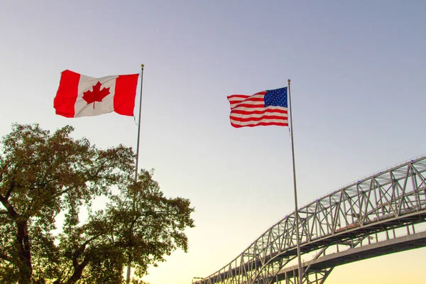 Cruce Fronterizo Internacional Puesta Sol Frontera Entre Estados Unidos Canadá — Foto de Stock