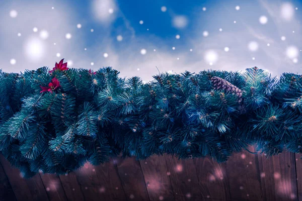 Beautiful christmas arrangement with decoration — Stock Photo, Image