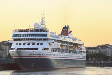  ünlü Hollandalı cruise gemi Bordeaux'da durdurma 