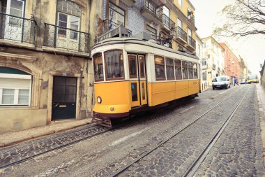  Bir eski geleneksel tra