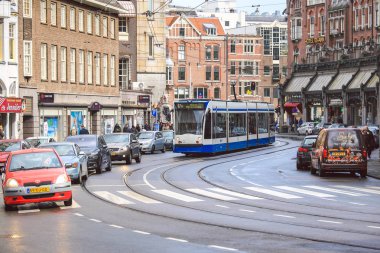 Amsterdam'ın modern tramvay