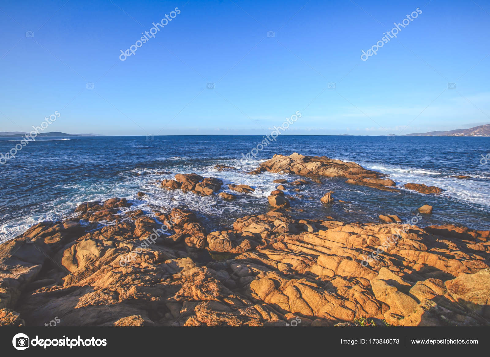 Belle Corse Plage Montagne Mer Plage Et Bleu Ciel