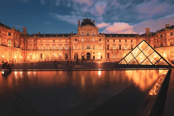 Parigi Francia Maggio 2019 Museo Del Louvre Crepuscolo Inverno Questo — Foto Stock