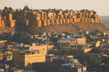 Jaisalmer Kalesi dünyanın en büyük kalelerinden biridir, bir Unesco Dünya Mirası sahası..
