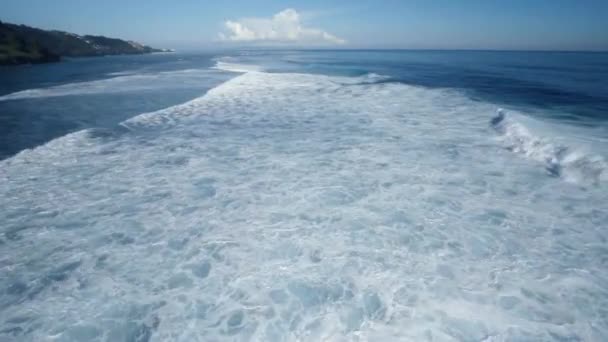 Vista aérea sobre praia e oceano em Bali Indonésia 24 — Vídeo de Stock