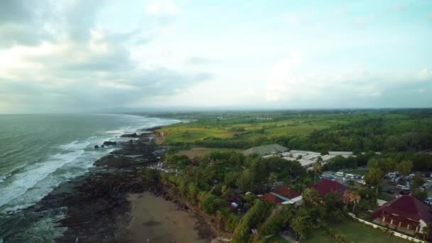 Vue aérienne sur la plage et l'océan à Bali Indonésie 45 — Video