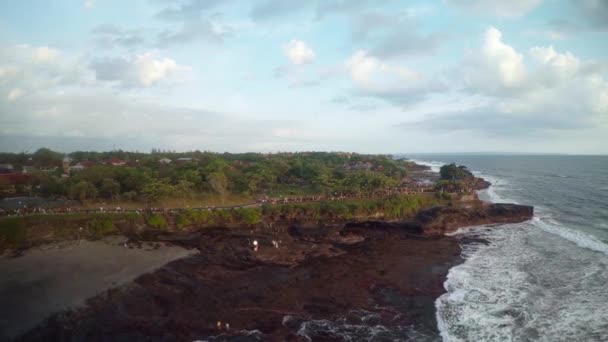 Luftaufnahme von Strand und Meer in Bali Indonesien 42 — Stockvideo