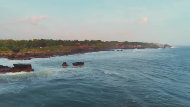 Верхній вигляд прибережного океану острова Балі Індонезія 10 — стокове відео