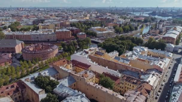 Vuelo aéreo sobre la hermosa San Petersburgo Rusia 41 — Vídeos de Stock