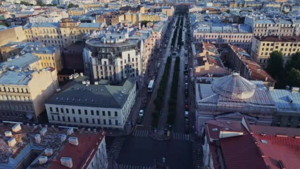 Vol aérien au-dessus de la belle Saint-Pétersbourg Russie 92 — Video