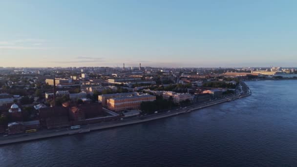 Volo aereo sopra la bellissima San Pietroburgo Russia 100 — Video Stock