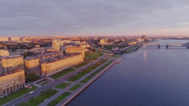 Légi kilátás Szentpétervárra Sunset 17 — Stock videók