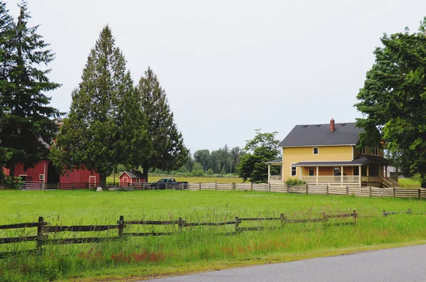 Aldergrove Canadá Junio 2019 Vista Hermosa Granja Que Han Utilizado —  Fotos de Stock