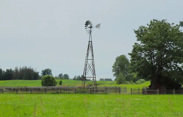 Aldergroov カナダ 2019年6月9日 テレビ番組 Smallville で撮影場所 Kent Farm として使用されている美しい農場の景色とこの場所はまた テレビ番組 — ストック写真