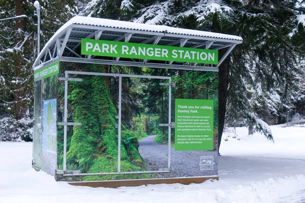 Vancouver Canada January 2020 Sign Park Ranger Station Small Building — Stock Photo, Image