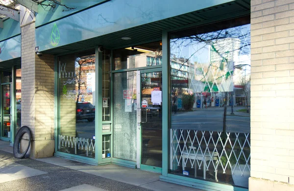 Vancouver Canada February 2020 View Storefront Cannabis Dispensary Davie Street — Stockfoto