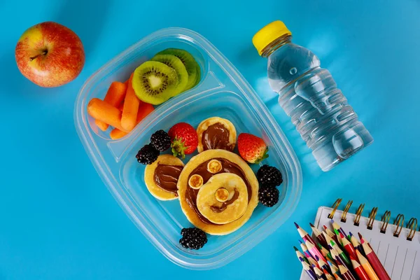 Almuerzo Escolar Con Panqueques Fruta Fresca Botella Agua Con Provisiones — Foto de Stock