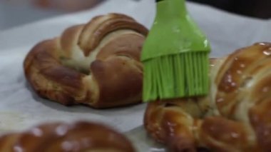 Kruvasan yapmak için endüstriyel makine