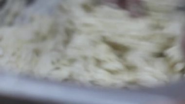 Hamur hazırlama, ekmek karıştırma malzemeleri. 