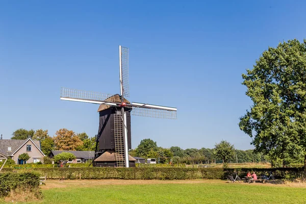 Typical Dutch Doesburger mill in Ede, Gelderland, Holland — Stock Photo, Image