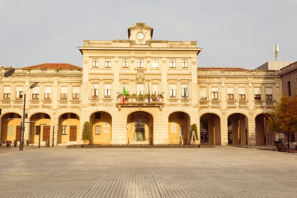 City hall San Dona di Piave yakınındaki Venedik İtalya içinde — Stok fotoğraf
