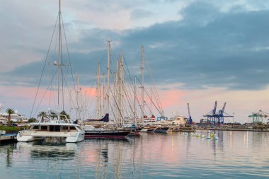 İspanya Valencia'da liman