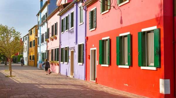 VENISE, ITALIE - 29 OCTOBRE 2016 : Streetview Burano île — Photo