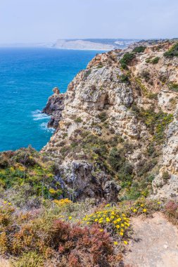 Lagos, Algarve, Portekiz yakınlarındaki Ponta da Piedade uçurumları
