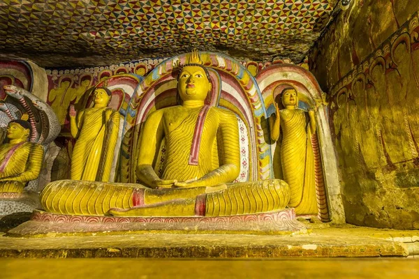Tapınak Dambulla, Sri Lanka'da karmaşık mağara