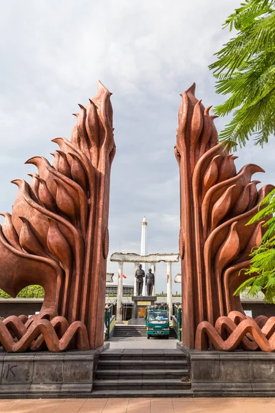 Monumento Nacional en Surabaya, Día de los Héroes, Java Oriental, Indonesia —  Fotos de Stock