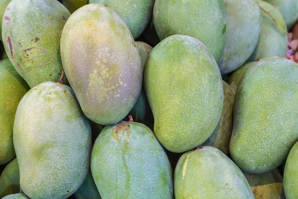Fresh avocado close-up — Stock Photo, Image