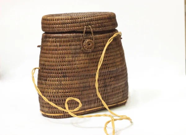 Hasır torba, ince dallar, kapaklı