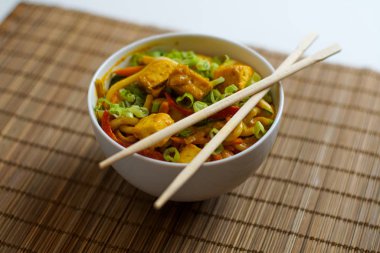 Restoranda Asya yemeği