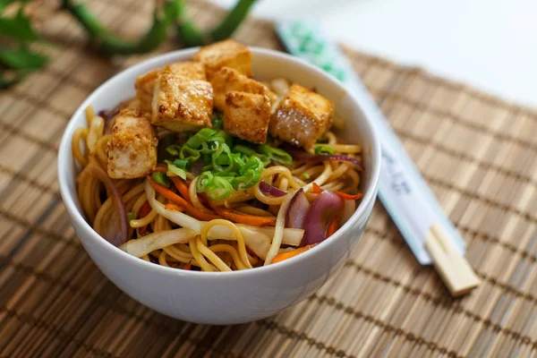 Comida asiática em um restaurante — Fotografia de Stock