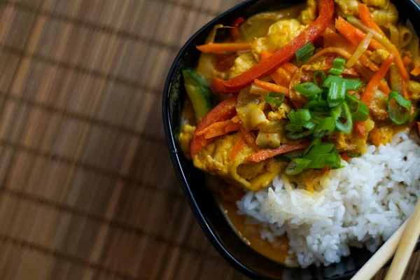 Cibo asiatico in un ristorante — Foto Stock