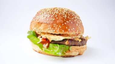 Restoranda köfteli hamburger.