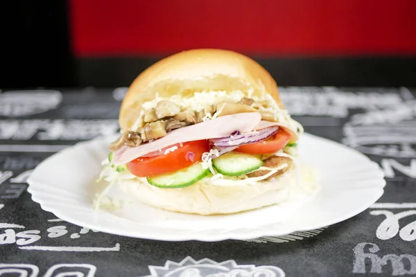 Hamburguesa Con Carne Restaurante — Foto de Stock