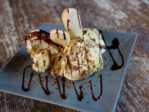 Vista Cerca Del Postre Dulce Gourmet Mesa Del Restaurante — Foto de Stock