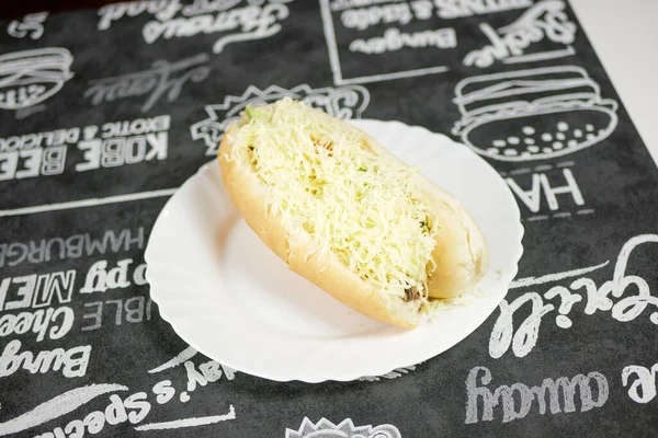 Vista Cerca Sabrosa Comida Rápida Mesa Del Restaurante — Foto de Stock